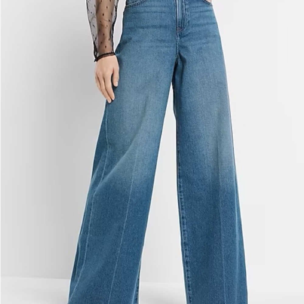 Relaxed wide leg high rise in Long
